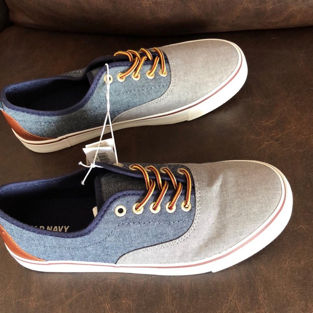 Old Navy Sneakers for Boys New with tag - Picture 7 of 8